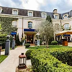 Hotel Cedre Beaune, A Beauvallon & 5*