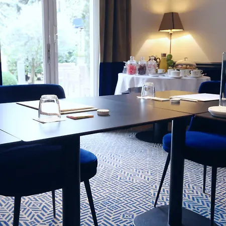 Hotel Cedre Beaune, A Beauvallon &