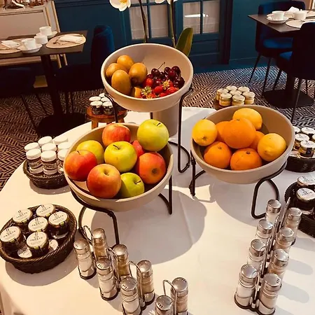 Cedre Beaune, A Beauvallon & 酒店 5*