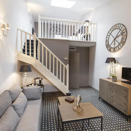 Cedre Beaune, A Beauvallon & Hotell