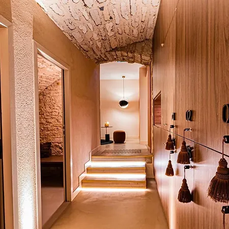 Hotell Cedre Beaune, A Beauvallon & Beaune (Cote d'Or)