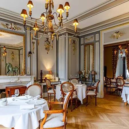 Hotel Cedre Beaune, A Beauvallon & 5*