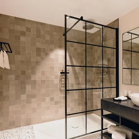 Hotell Cedre Beaune, A Beauvallon & Beaune (Cote d'Or)