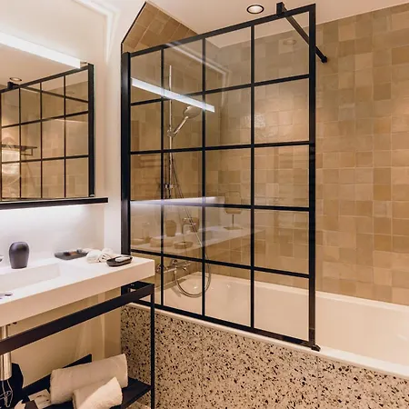 Hotel Cedre Beaune, A Beauvallon & Beaune (Cote d'Or)
