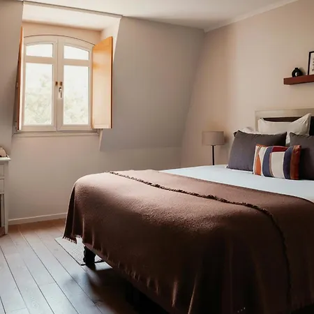 Cedre Beaune, A Beauvallon & Hotel Beaune (Cote d'Or)