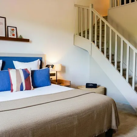 Hotel Cedre Beaune, A Beauvallon &