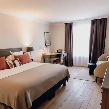 Hotel Cedre Beaune, A Beauvallon & 5*