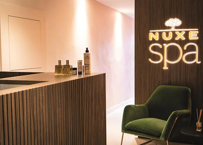 Cedre Beaune, A Beauvallon & 5*