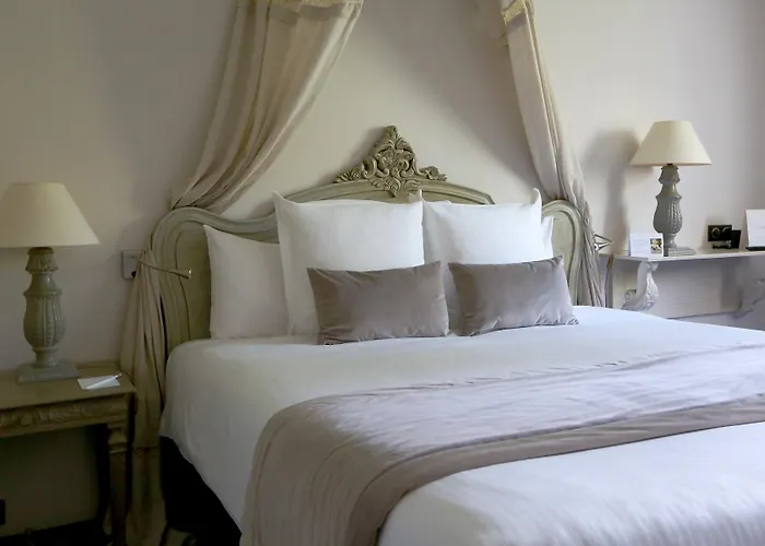 Cedre Beaune, A Beauvallon & 5* Beaune (Cote d'Or)