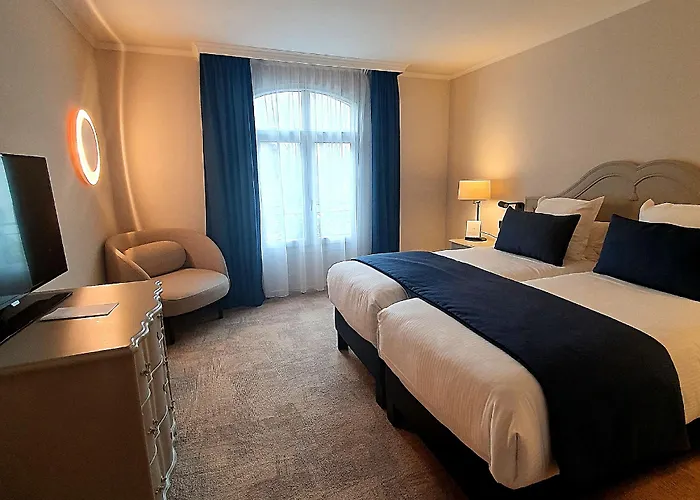 Hotell Cedre Beaune, A Beauvallon & Beaune (Cote d'Or)