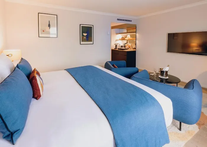 Cedre Beaune, A Beauvallon & 博讷