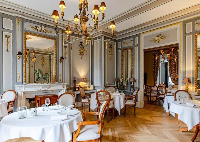 酒店 Cedre Beaune, A Beauvallon & 5*