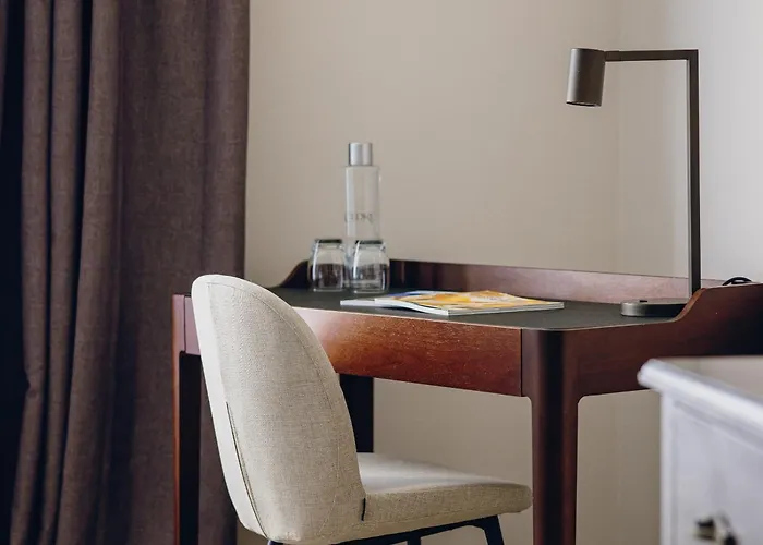 Cedre Beaune, A Beauvallon & 5* Beaune (Cote d'Or)