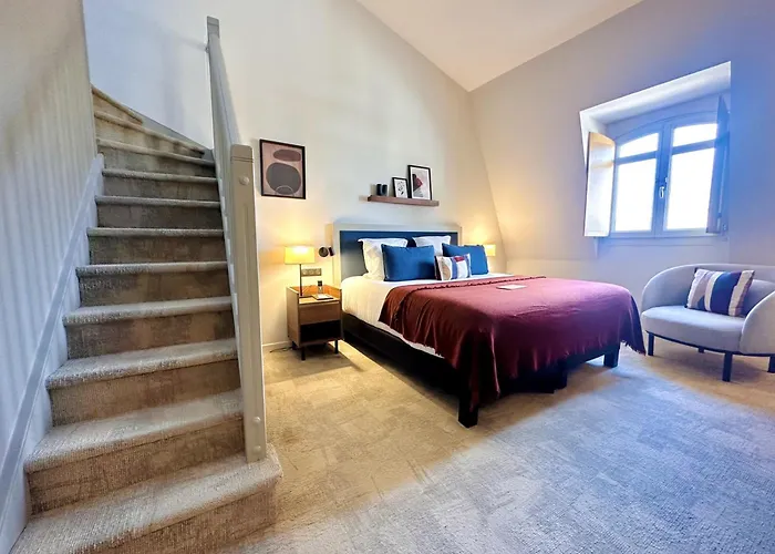 Cedre Beaune, A Beauvallon &